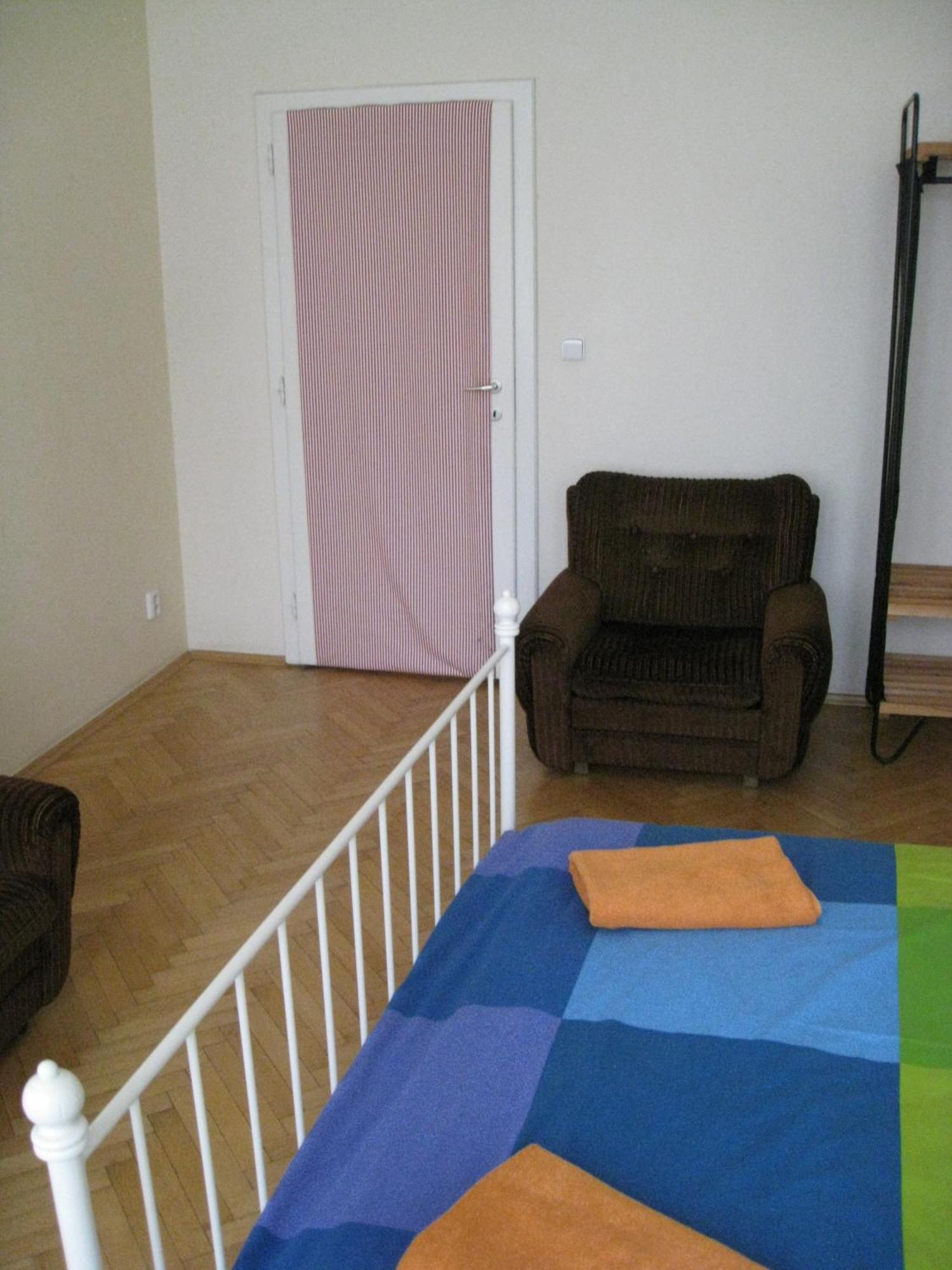 Auberge de jeunesse Ragtime à Prague Extérieur photo